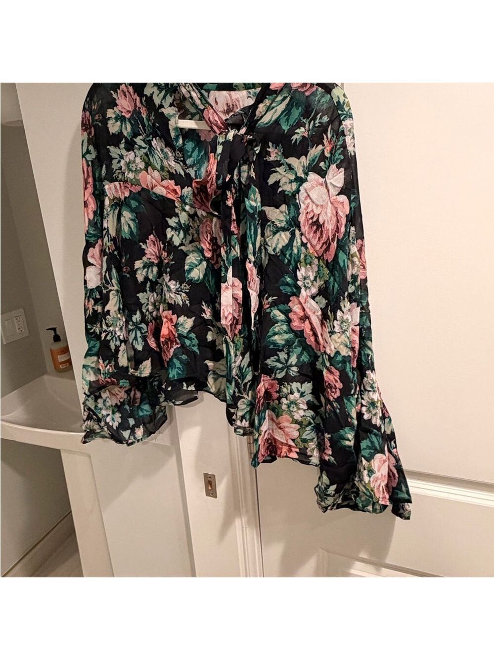 Mango Floral Blouse - Black and Green - Picture 2 of 4